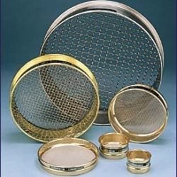 Sets of Graduation Sieves For Soils